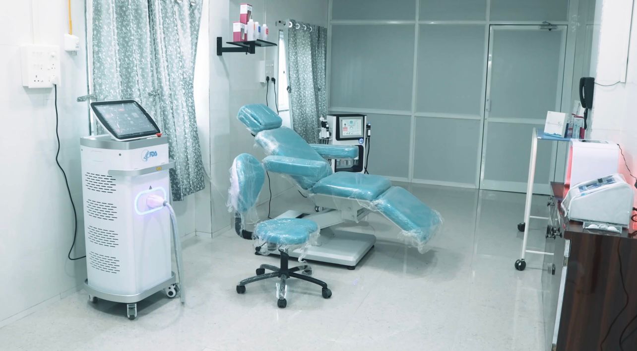 Surgical suite with high-end equipment